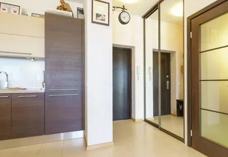 Flat With Huge Terrace *