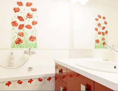Flat With Huge Terrace דירה